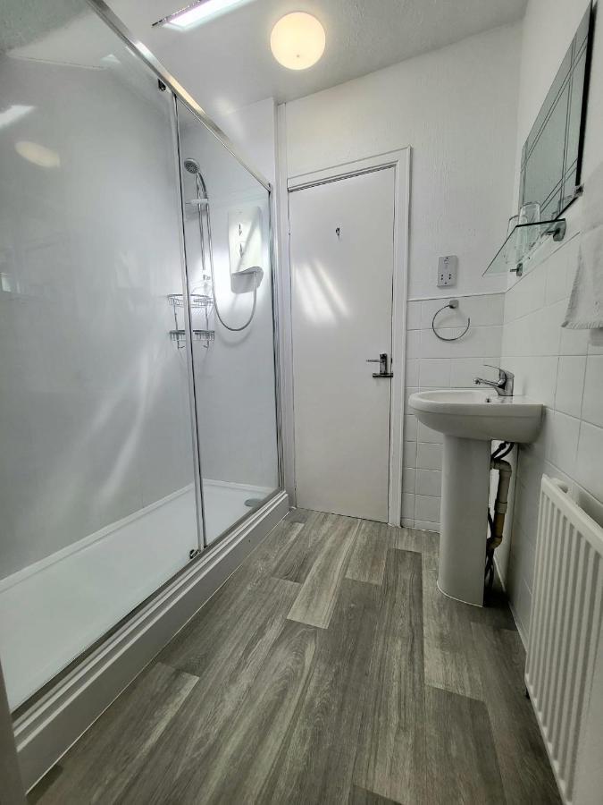 פיינטון Beach Hotel Torbay B&B מראה חיצוני תמונה