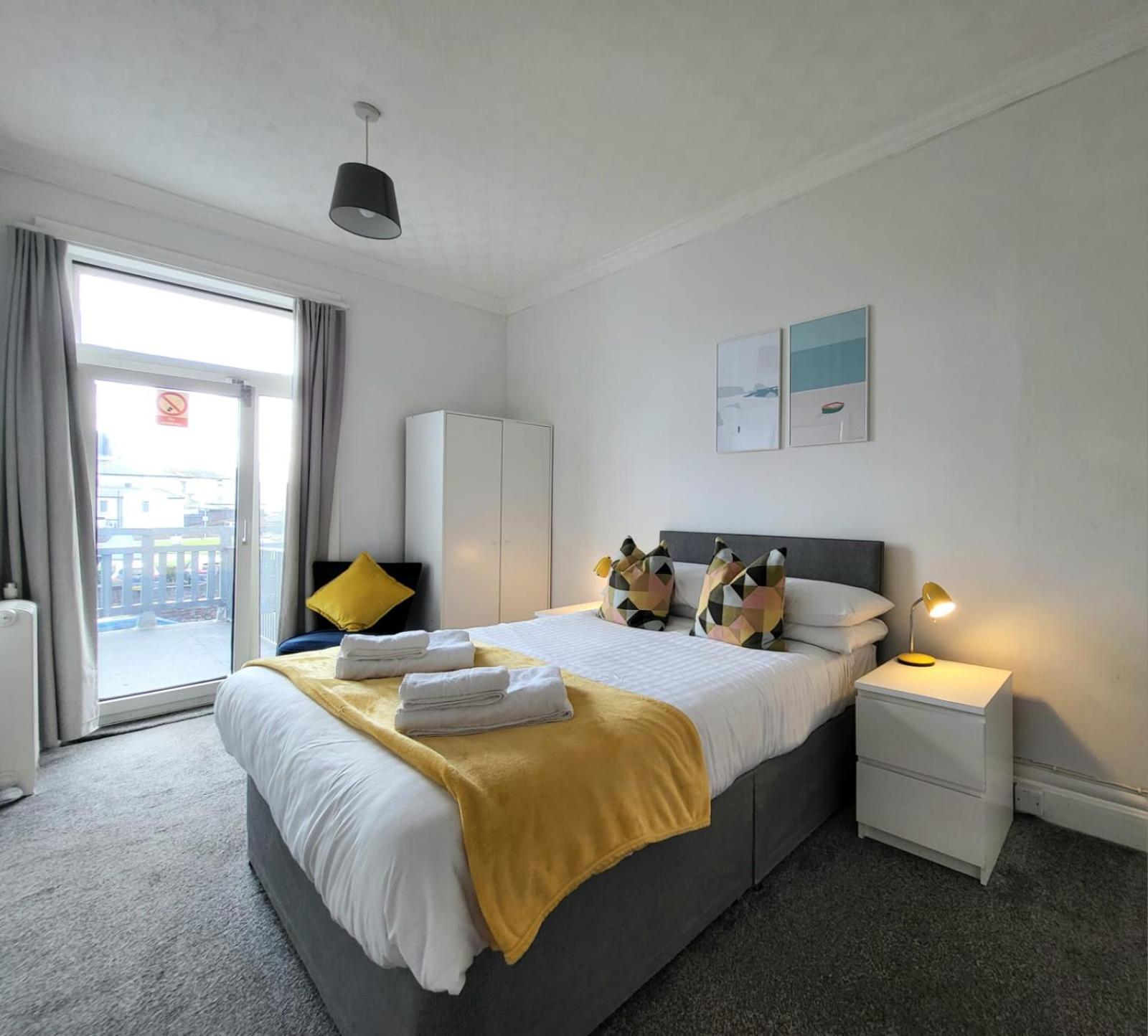 פיינטון Beach Hotel Torbay B&B מראה חיצוני תמונה